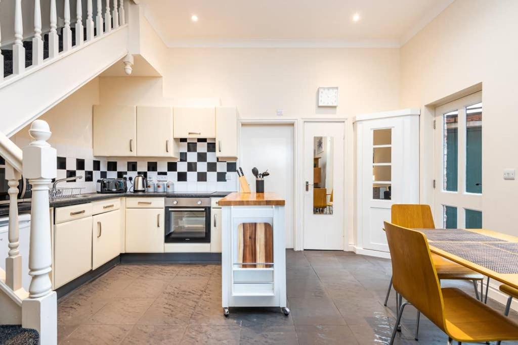 Sycamore Cottage York, Dog Friendly, Close To The River Exterior photo